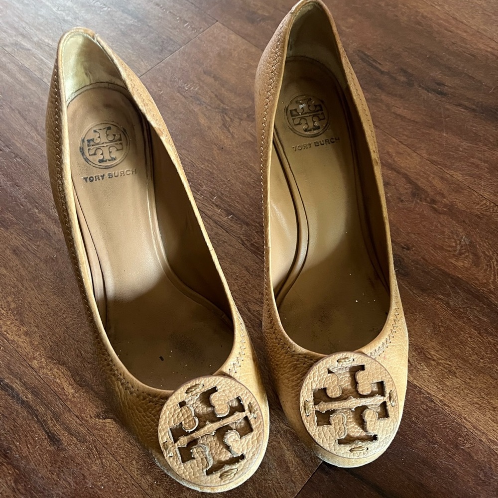 Tory Burch chelsea leather wedge heel shoe sz 9